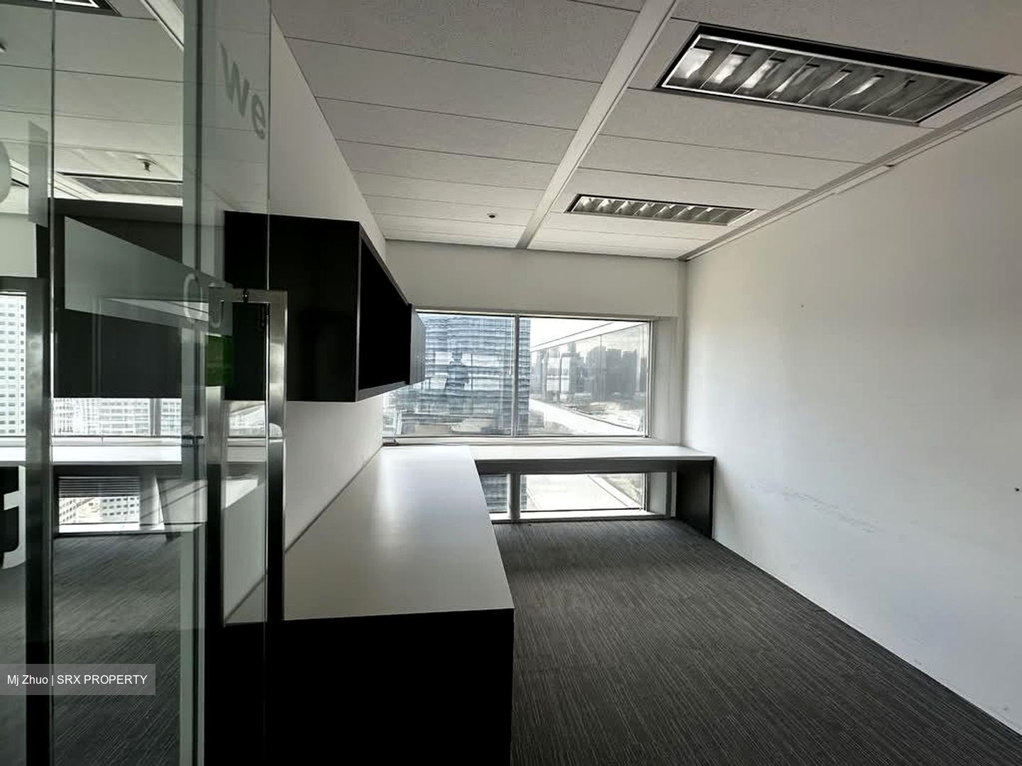 Gateway West (D7), Office #568704951